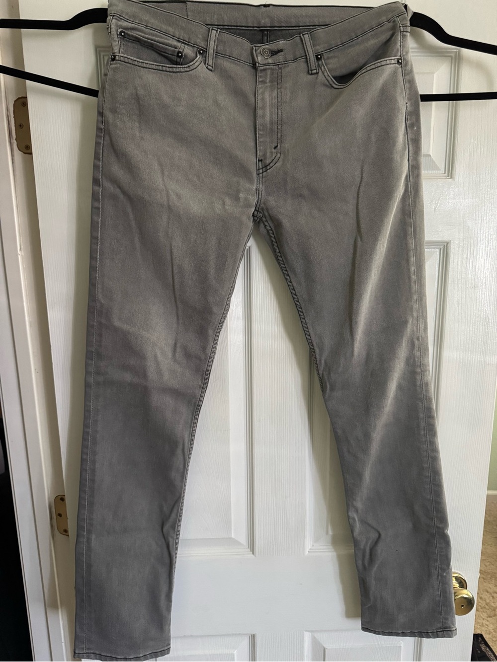 Levi's Men's Slim Straight Gray Jeans